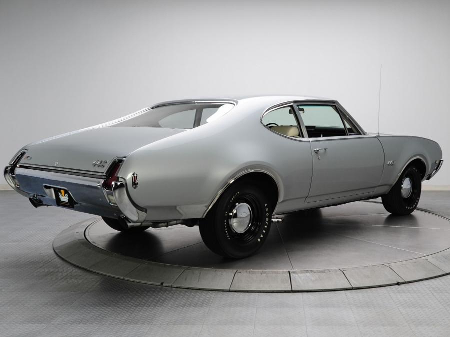  Oldsmobile 442 Sport Coupe 1969 года  (фото 6 из 10)